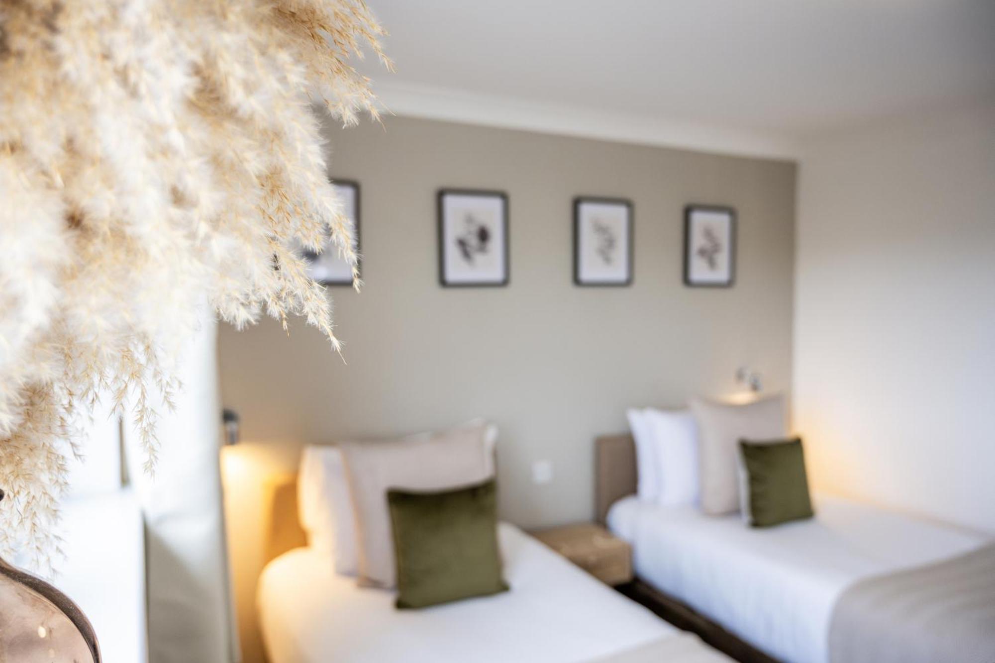 Hotel For Seasons 3*